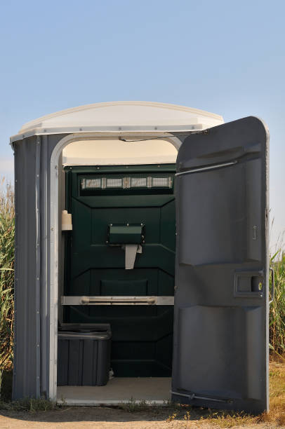 Best Portable bathroom rental  in Roseville, MN