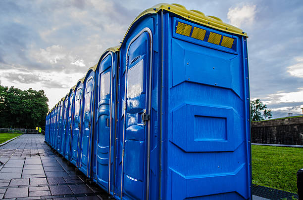Best Portable restroom trailer rental  in Roseville, MN
